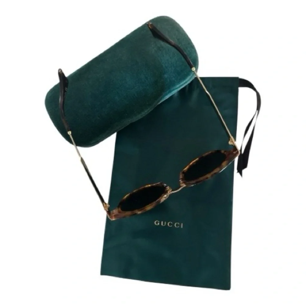 Gucci GG0586SA Black & Gold Sunglasses‎ Authentic Pre-Owned with Case & Pouch
